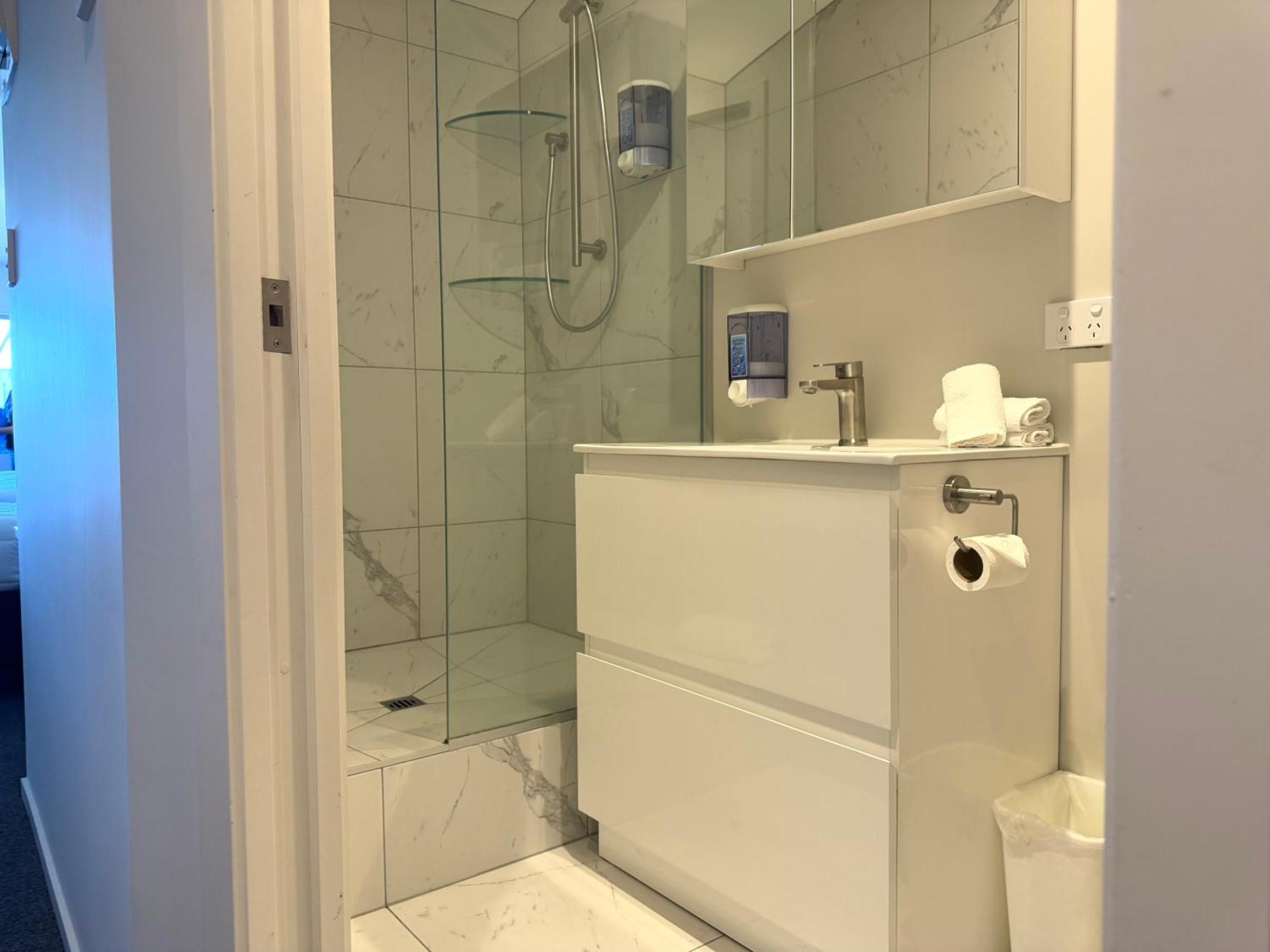 Bluewater Hotel 4*