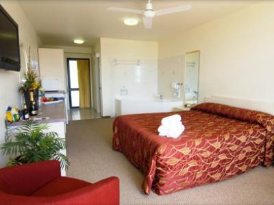 Bluewater Hotel 4*